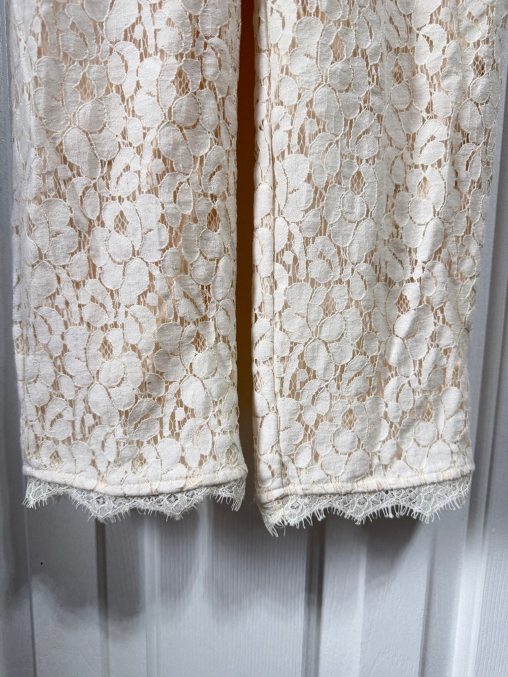 Fire Los Angeles Cream Lace Jumpsuit Womens Size large Soft Lined Pockets - Picture 8 of 8